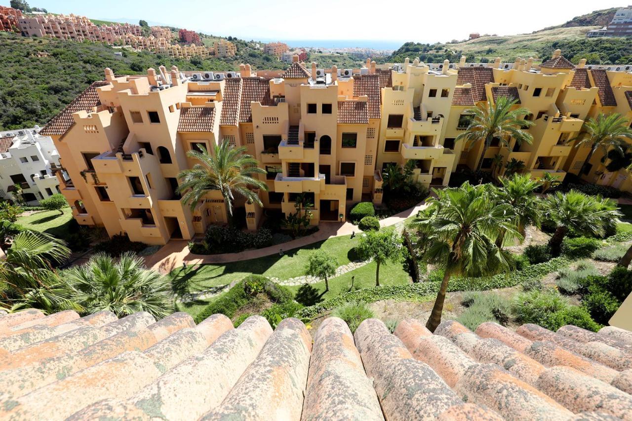 Duquesa Village Apartment - 2 Bed/2 Bath Apartment With Panoramic Sea Views マニルバ エクステリア 写真