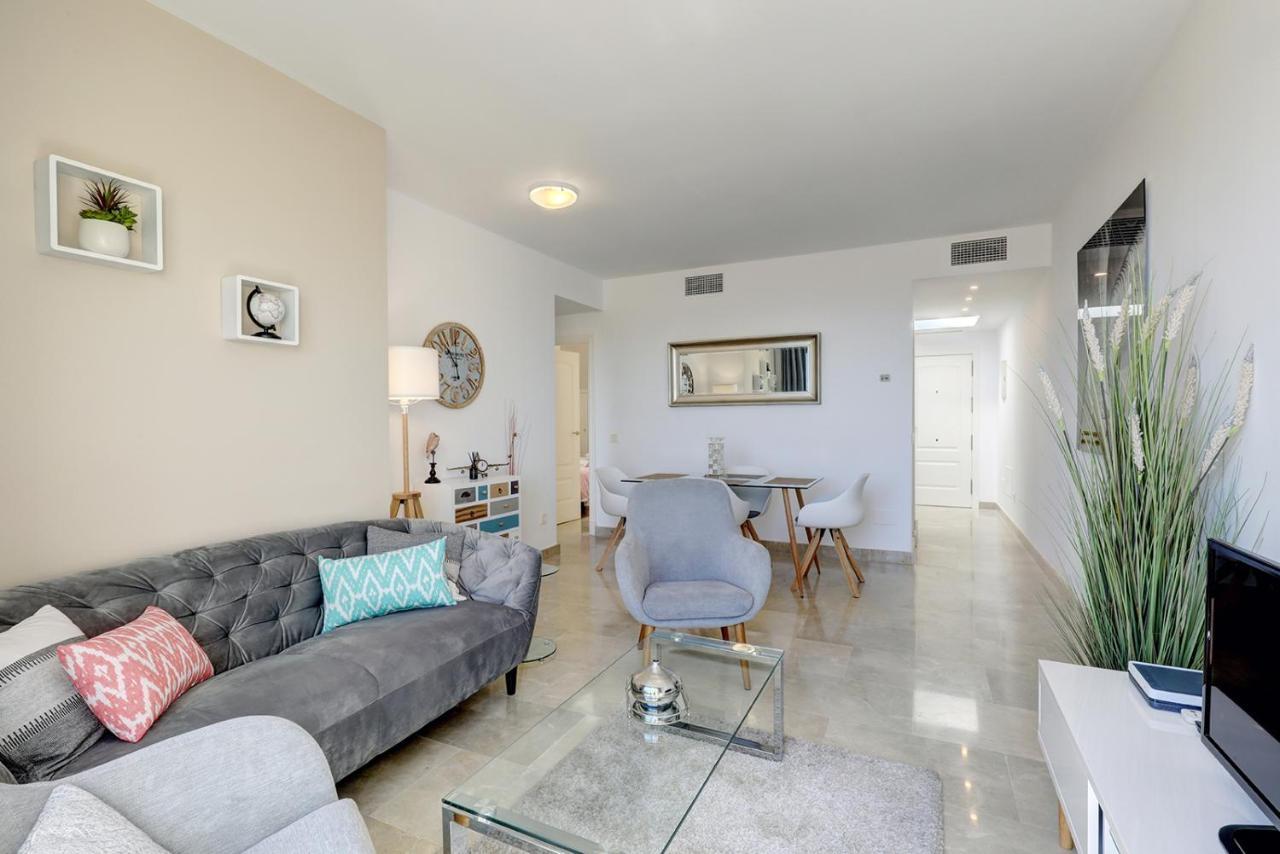 Duquesa Village Apartment - 2 Bed/2 Bath Apartment With Panoramic Sea Views マニルバ エクステリア 写真